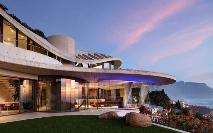 Coastal Luxury Redefined | SimpleTech Design Portfolio