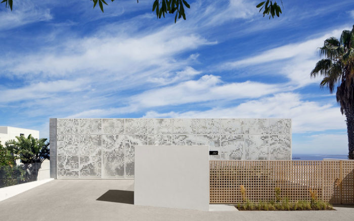 Modern Marvel of Architectural Elegance | SimpleTech